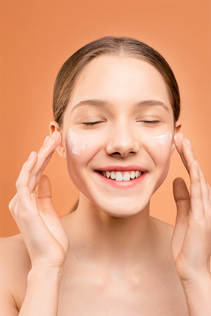 What It Does - Hibiscus Rosehip Moisturizing Cream
